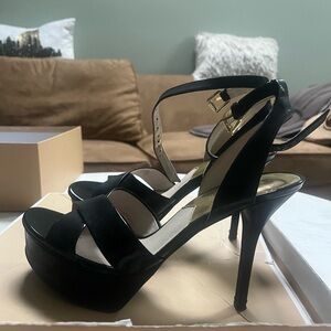 Michael Kors Gideon sandal black